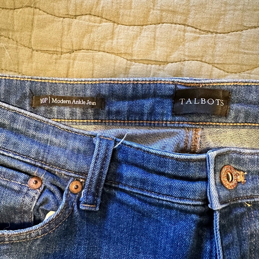 Talbots Classic Blue Modern Ankle Jeans